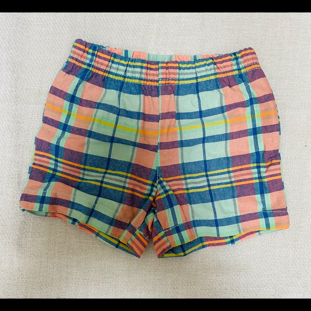 Boy’s plaid shorts.